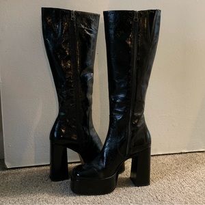 Karen Millen patent italian leather ankle boots